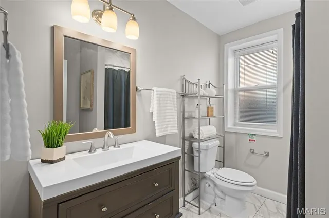 $422,500 | 4810 Arsenal Street, St. Louis, MO 63116