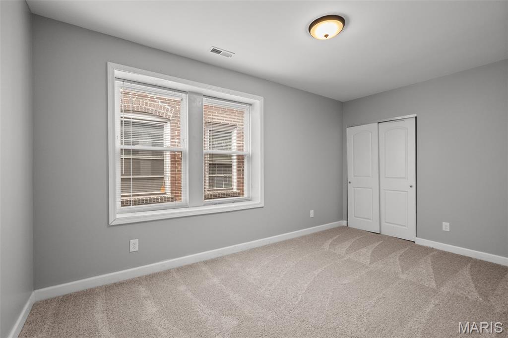 4810 Arsenal Street St. Louis, MO 63116 - Photo 31 of 36