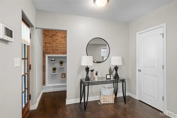 $410,000 | 4810 Arsenal Street, St. Louis, MO 63116