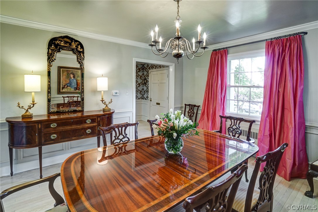 115 South Wilton Road Richmond, VA 23226 - Photo 11 of 33 a view of a dining room with furniture window and wooden floor