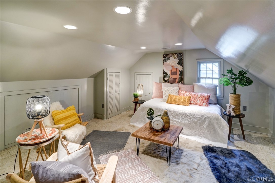 115 South Wilton Road Richmond, VA 23226 - Photo 29 of 33 a bedroom with furniture and a lamp