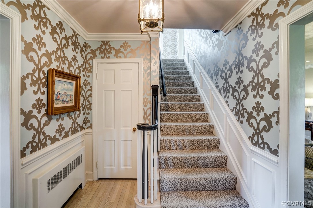 115 South Wilton Road Richmond, VA 23226 - Photo 9 of 33 a view of a hallway with wooden floor and entryway