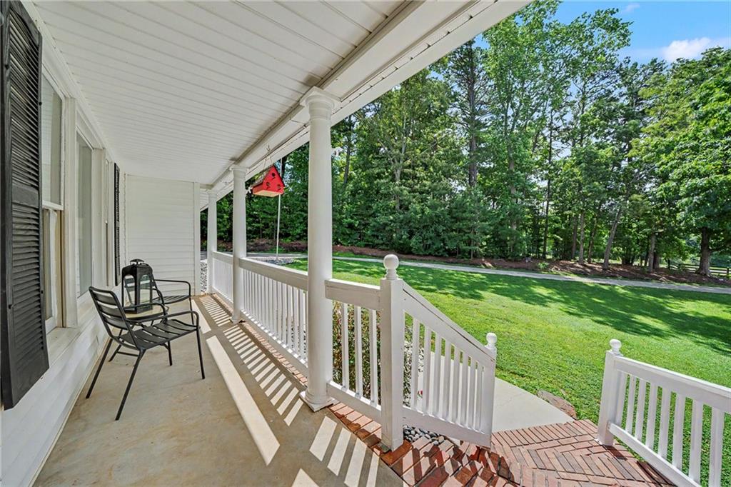 851 Lacy Road Canton, GA 30115 - Photo 5 of 63