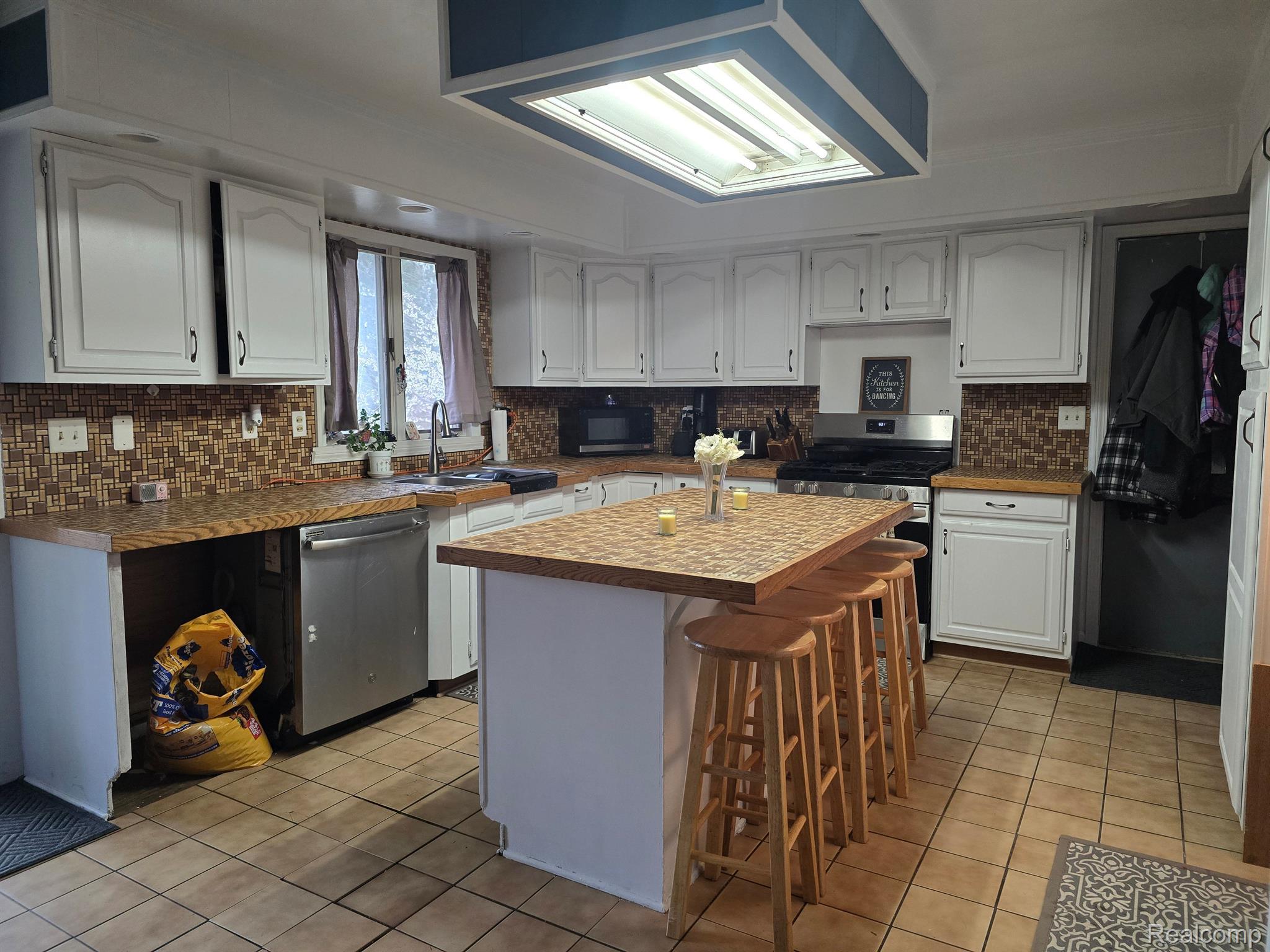 8177 West Mount Morris Road Flushing, MI 48433 - Photo 4 of 18
