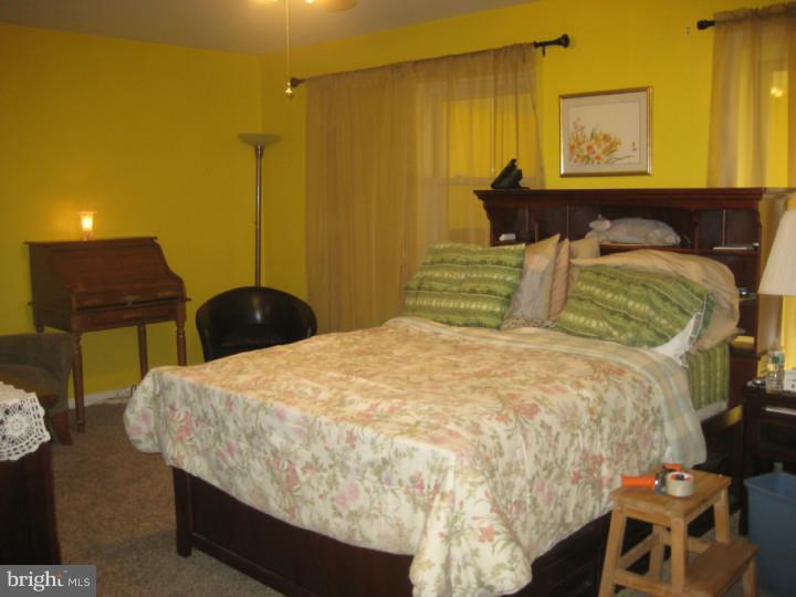 3216 Rhett Road Philadelphia, PA 19154 - Photo 9 of 24 Bedroom