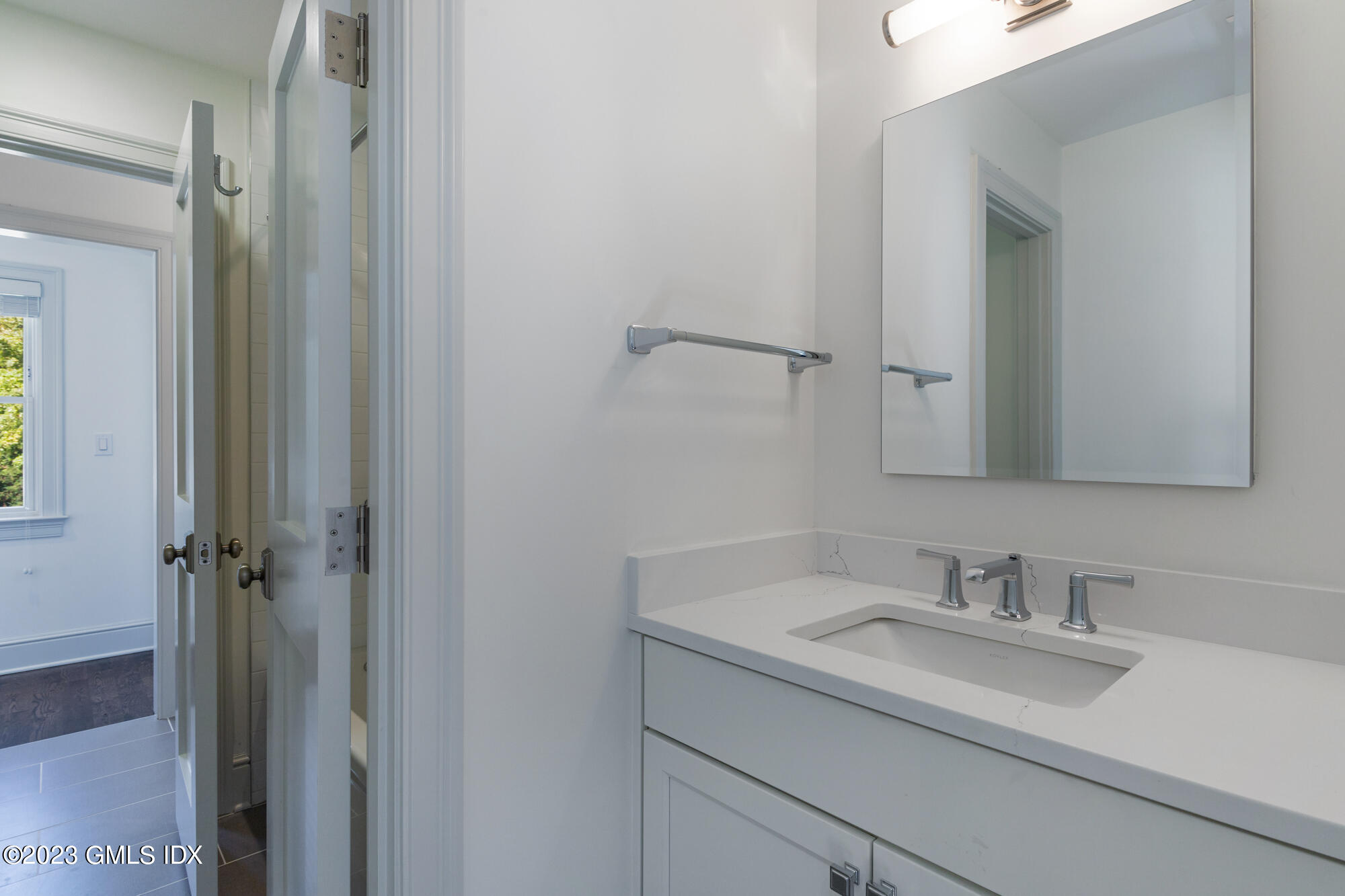 75 Strickland Road, Unit F Cos Cob, CT 06807 - Photo 15 of 25 IMG_2607-2