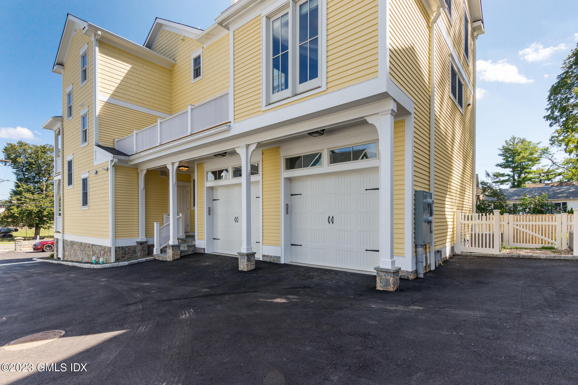 75 Strickland Road, Unit F Cos Cob, CT 06807 - Photo 22 of 25 IMG_2646