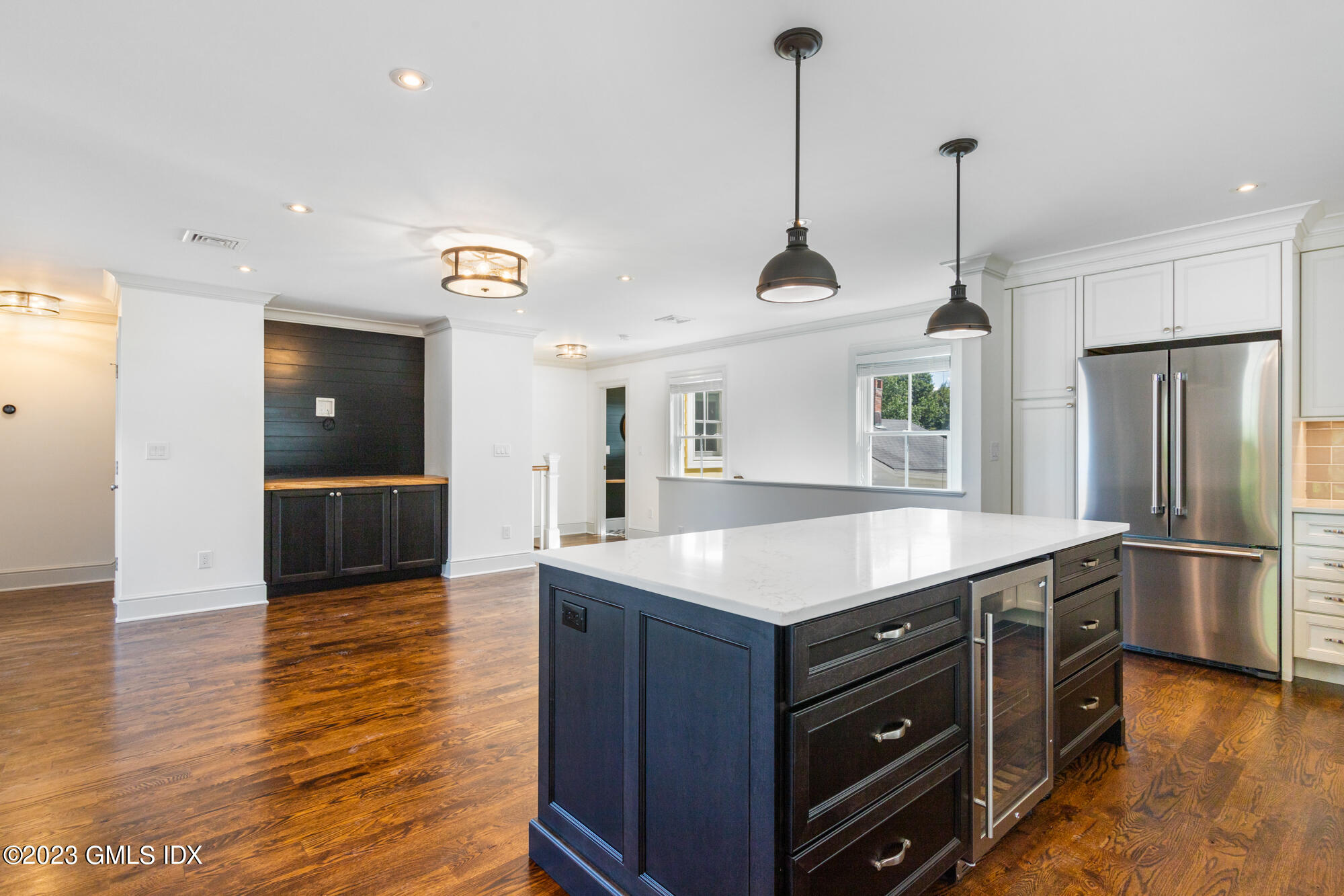 75 Strickland Road, Unit F Cos Cob, CT 06807 - Photo 6 of 25 IMG_2553