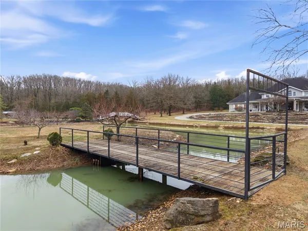 $2,000,000 | 70 East High Point Lane, Columbia, MO 65203