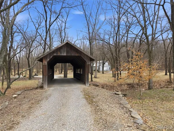 $2,000,000 | 70 East High Point Lane, Columbia, MO 65203