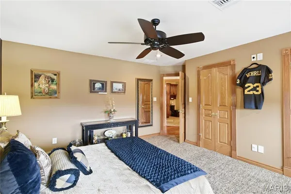 $2,000,000 | 70 East High Point Lane, Columbia, MO 65203