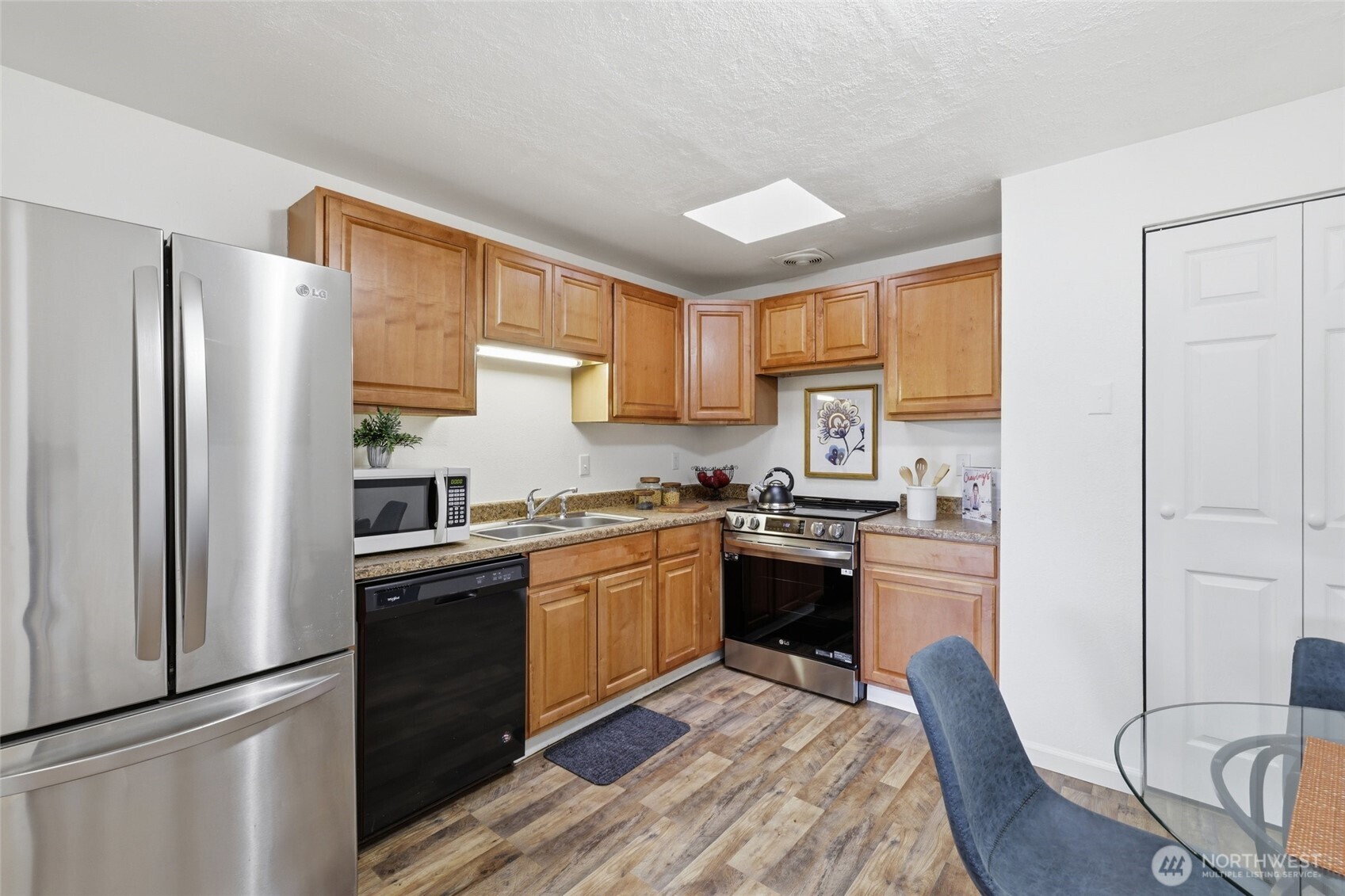 4308 Northeast Sunset Boulevard, Unit V3 Renton, WA 98059 - Photo 15 of 35