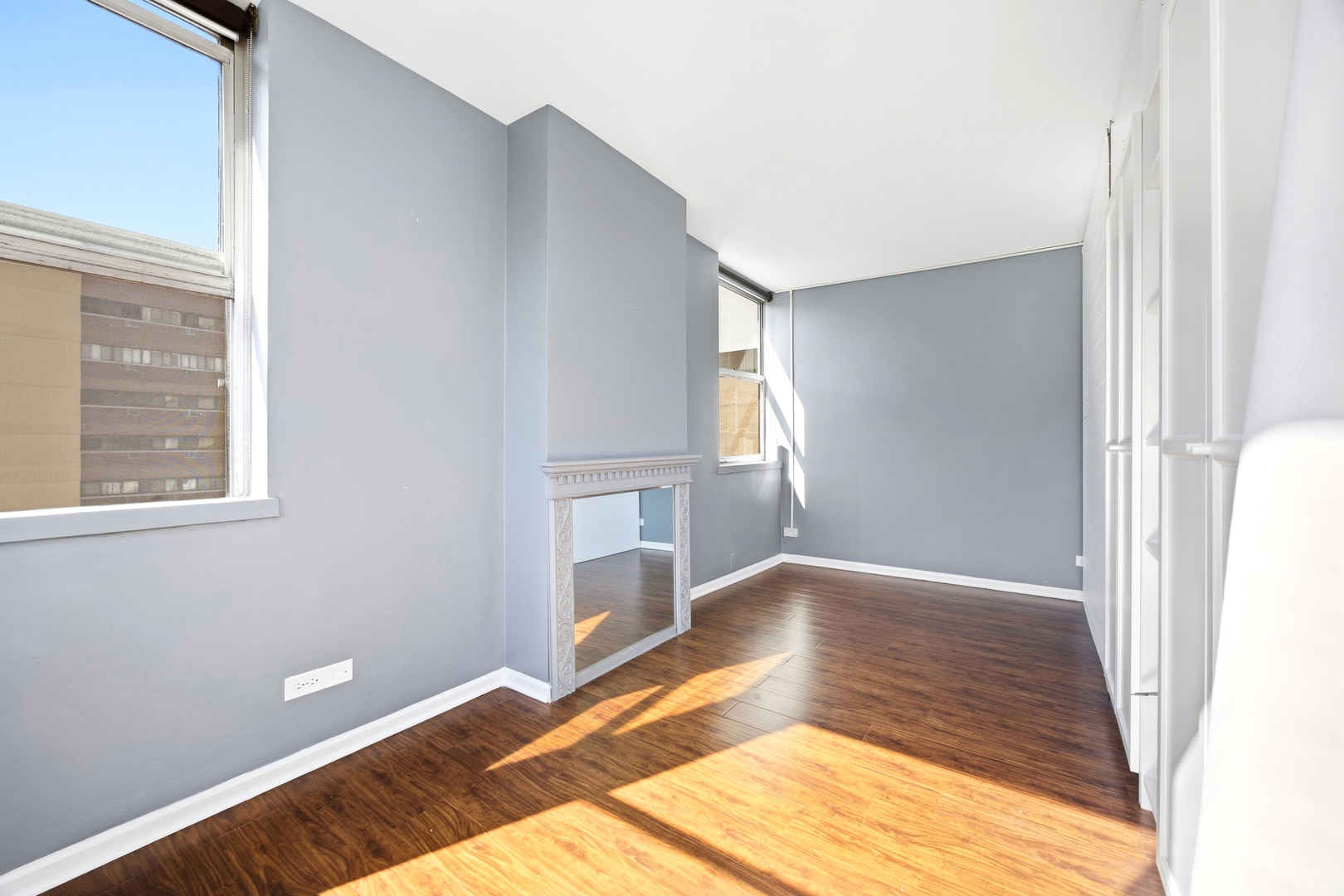 6301 North Sheridan Road, Unit 4H Chicago, IL 60660 - Photo 10 of 17 Gallery Image 10