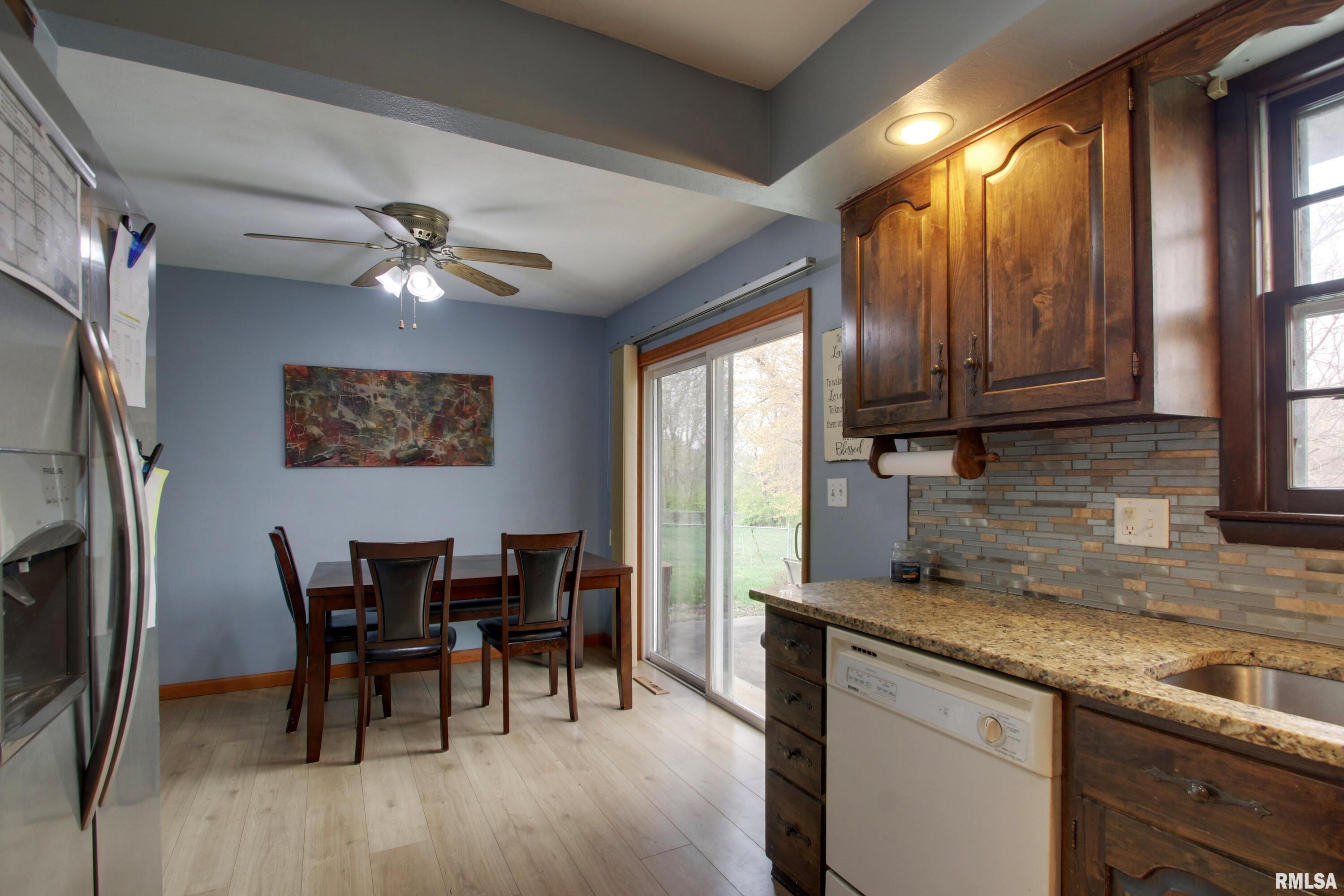 1530 Curtis Creek Road Quincy, IL 62301 - Photo 10 of 22 Gallery Image 10