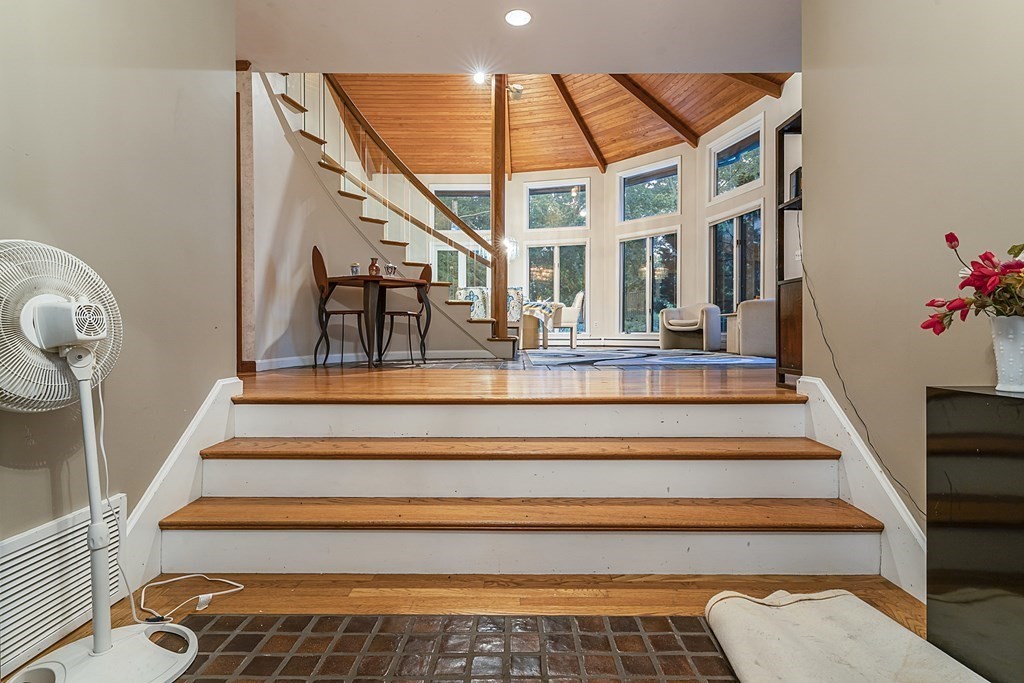 1 Rolleston Road Marblehead, MA 01945 - Photo 3 of 39 Gallery Image 3