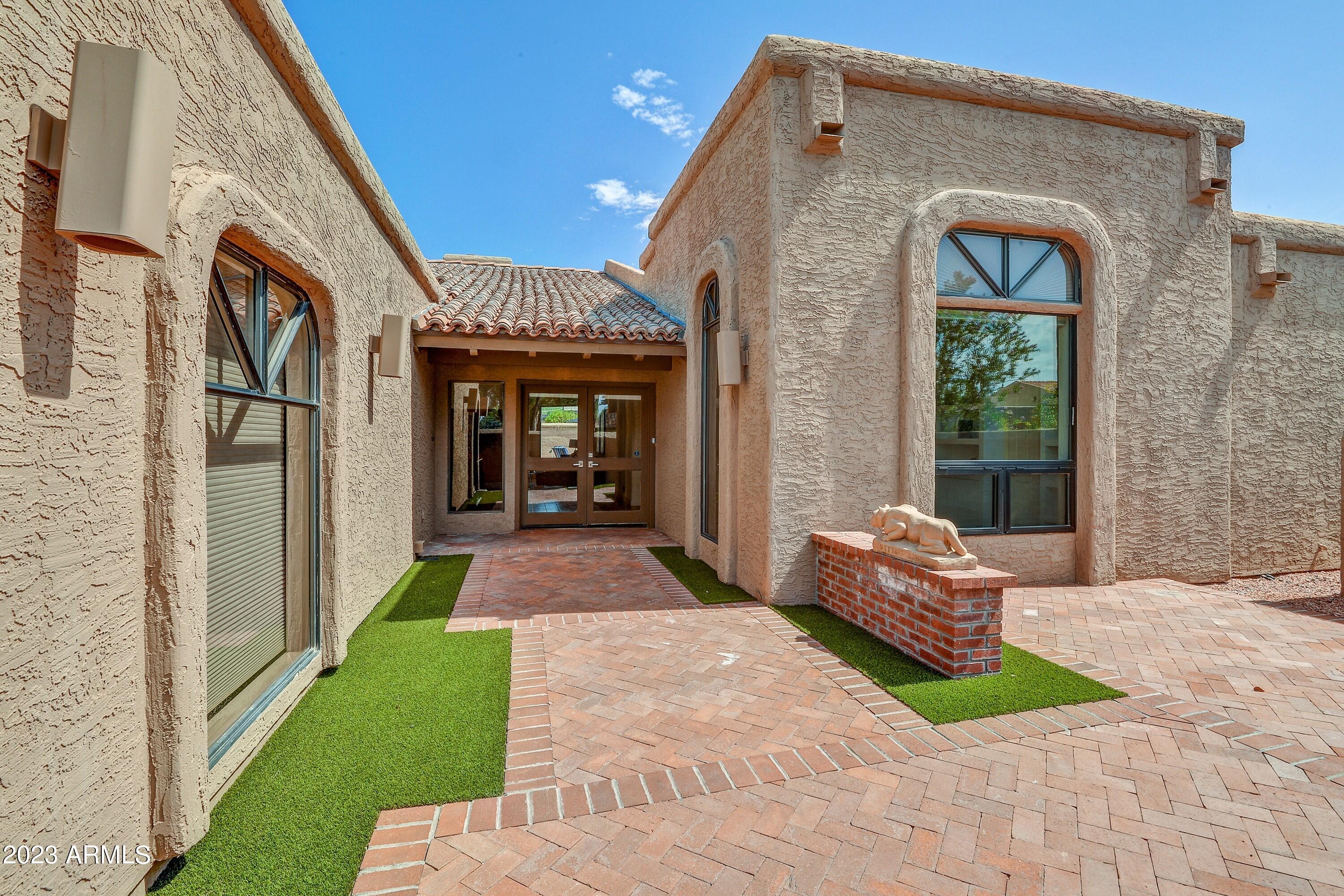 4436 East Camelback Road, Unit 36 Phoenix, AZ 85018 - Photo 30 of 34 030_Entry Courtyard