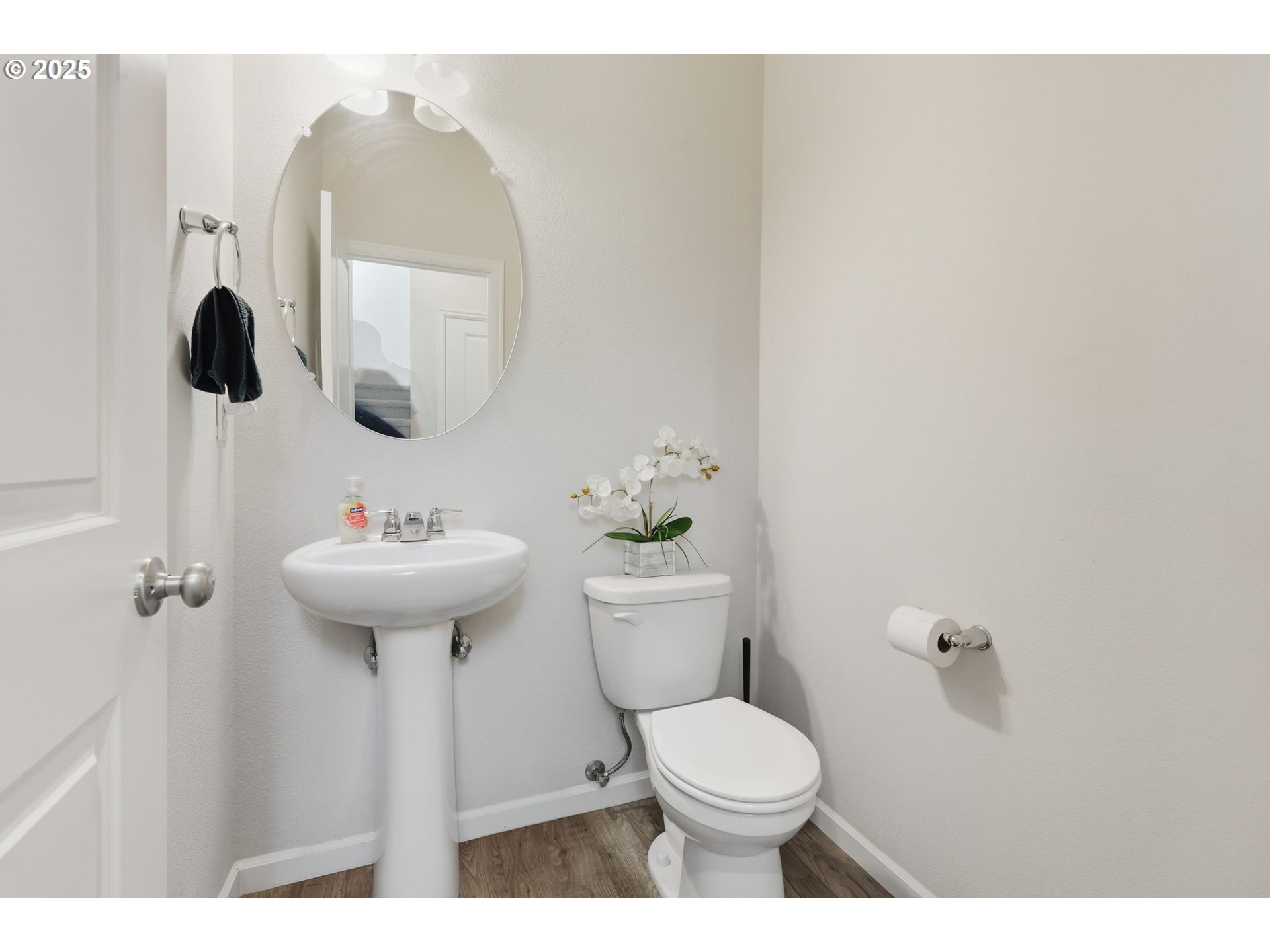 2293 Southeast 15th Alley Gresham, OR 97080 - Photo 6 of 33