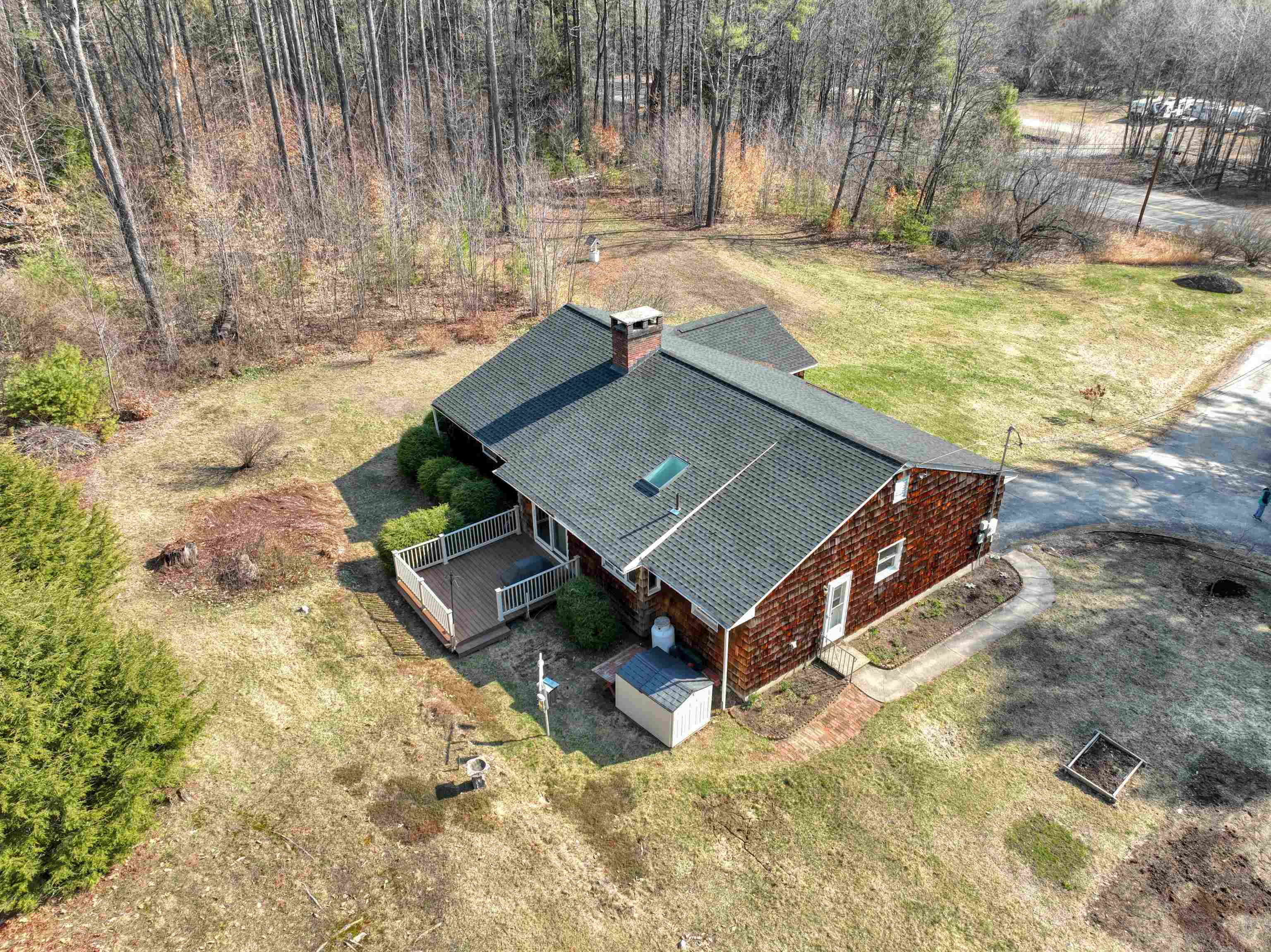 262 Concord Street Antrim, NH 03440 - Photo 2 of 33