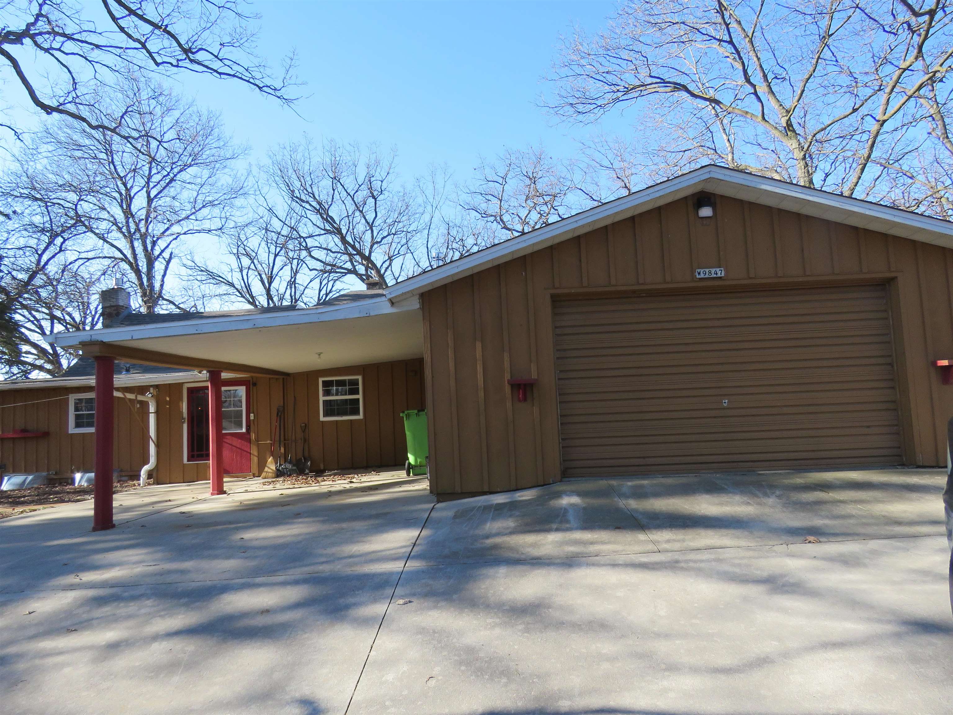 W9847 Dunn Road Fox Lake, WI 53933 - Photo 4 of 46