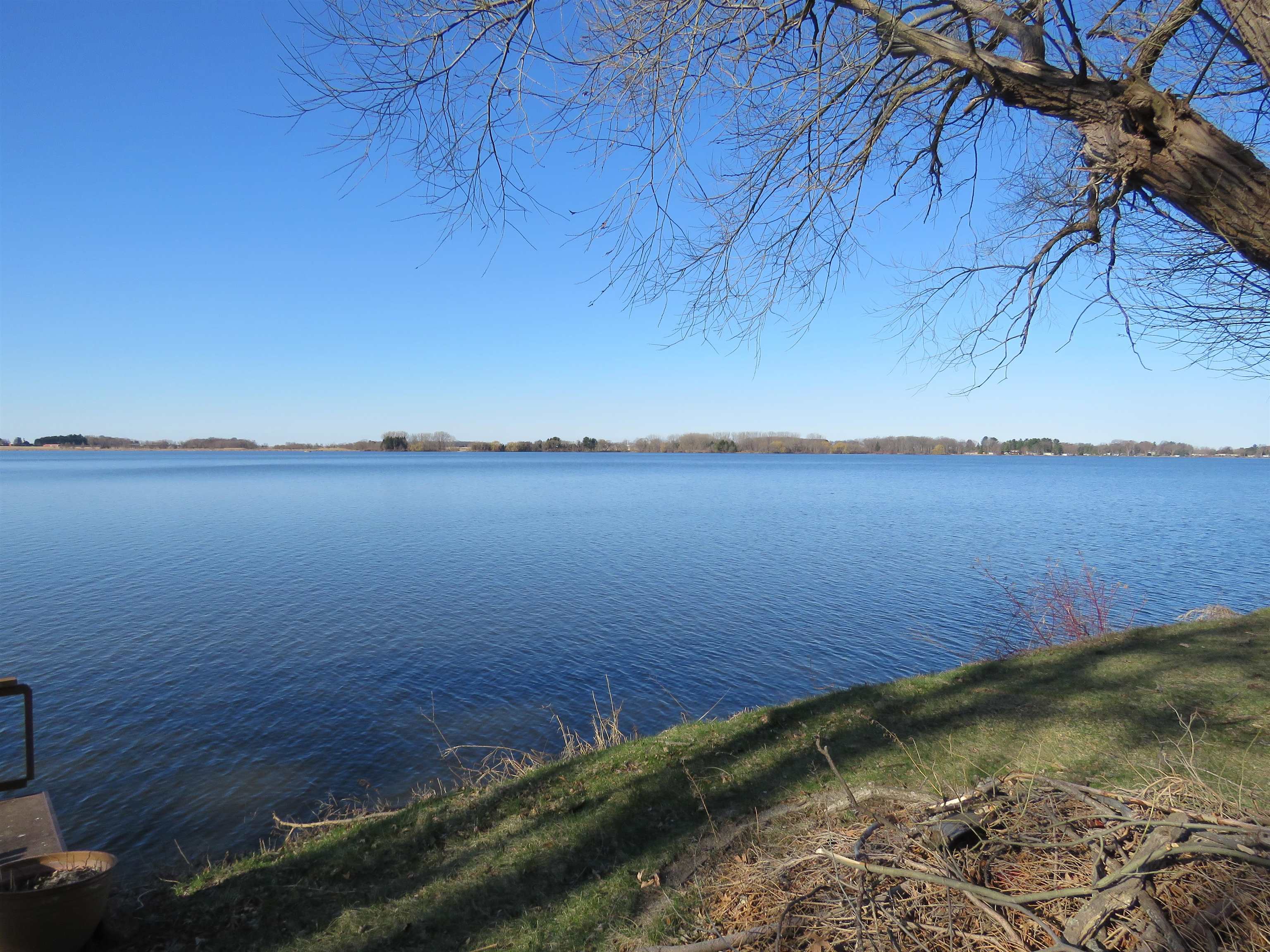 W9847 Dunn Road Fox Lake, WI 53933 - Photo 8 of 46