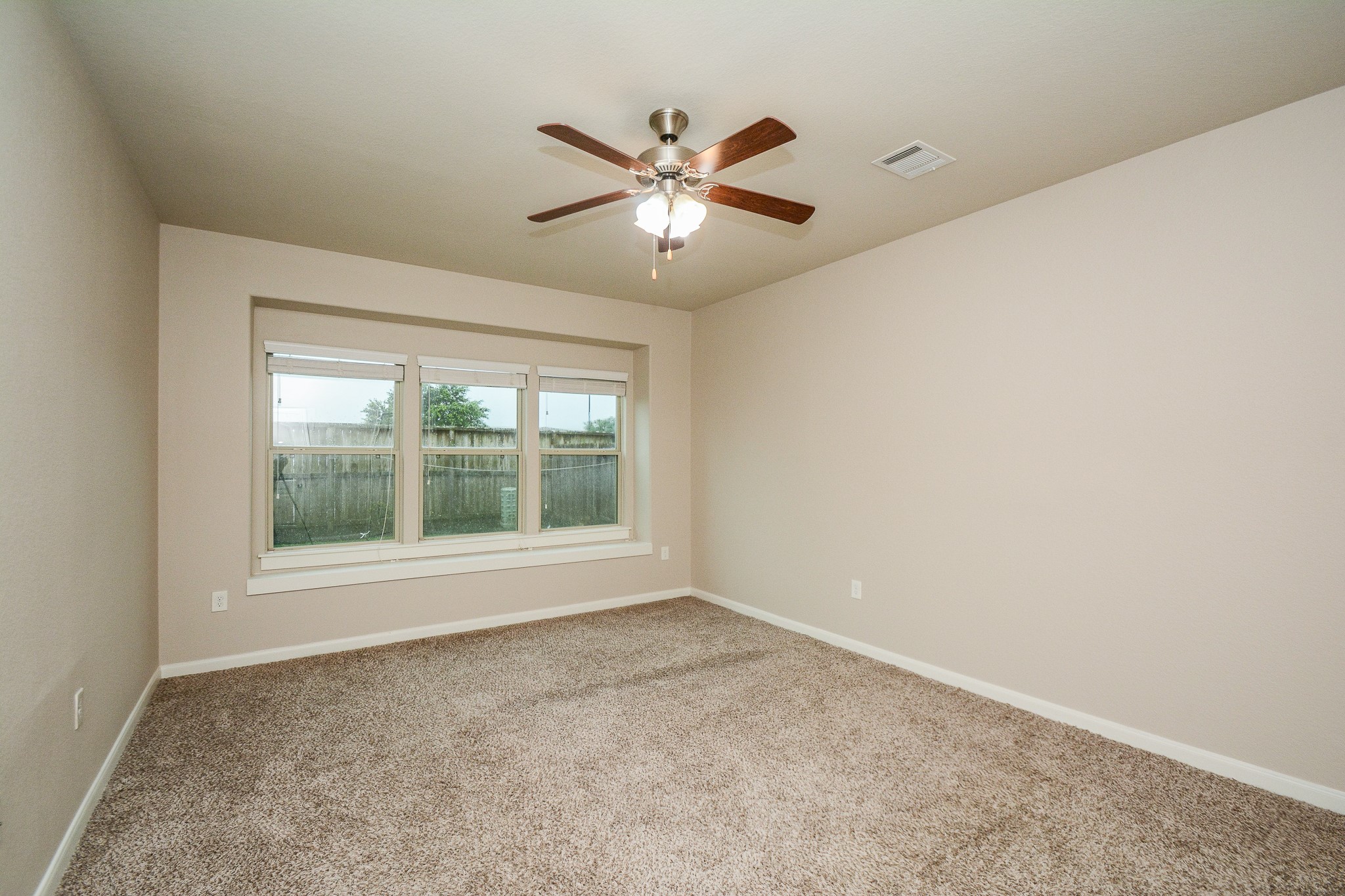 718 Palo ALto Court Rosharon, TX 77583 - Photo 16 of 27