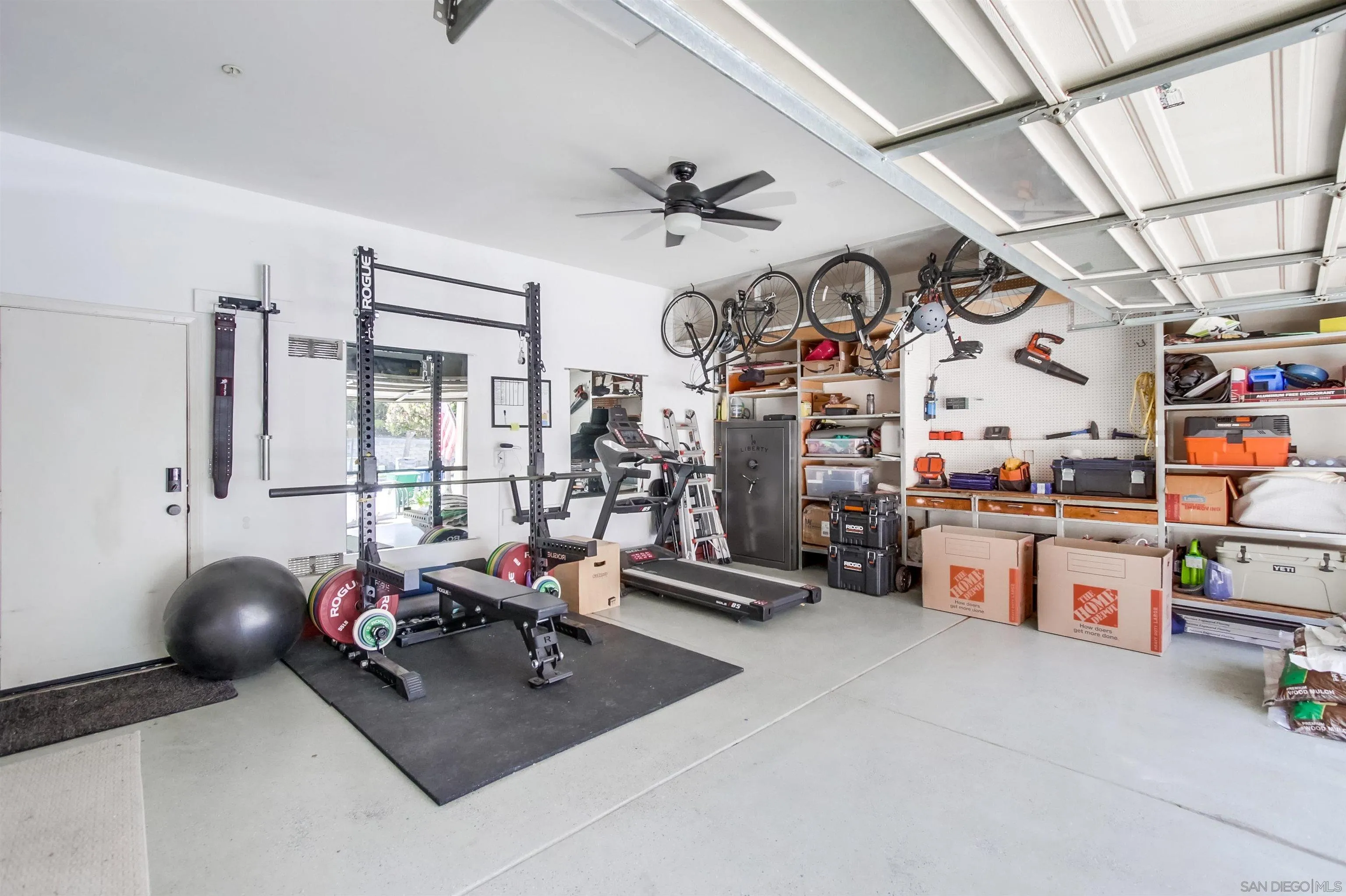 8535 Elliot Lane Santee, CA 92071 - Photo 30 of 43