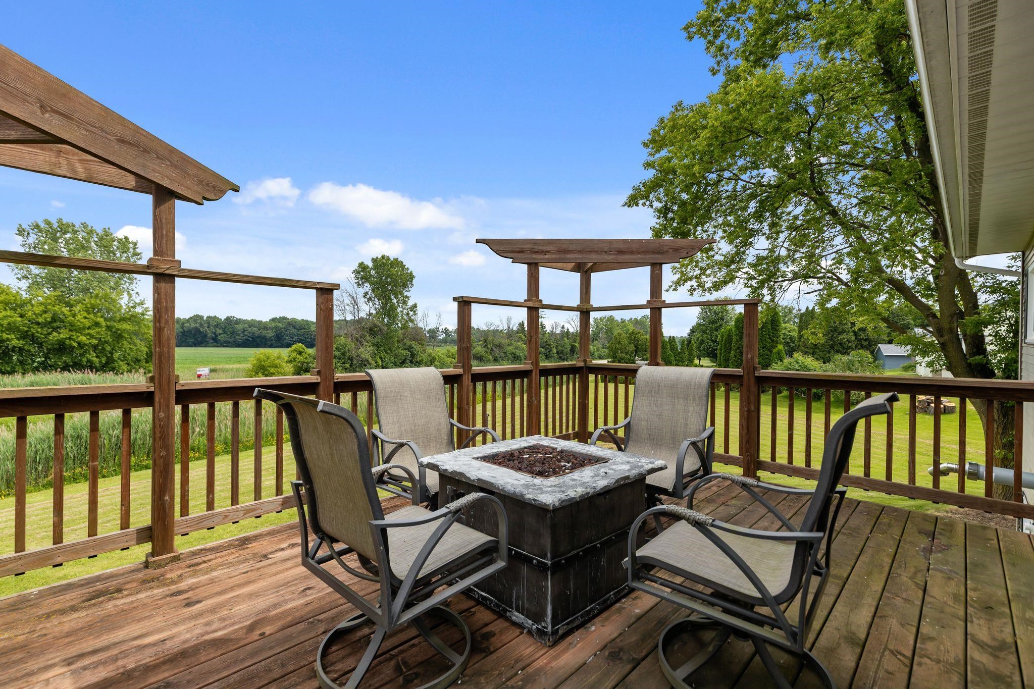 N2749 Evergreen Lane Appleton, WI 54913 - Photo 6 of 41