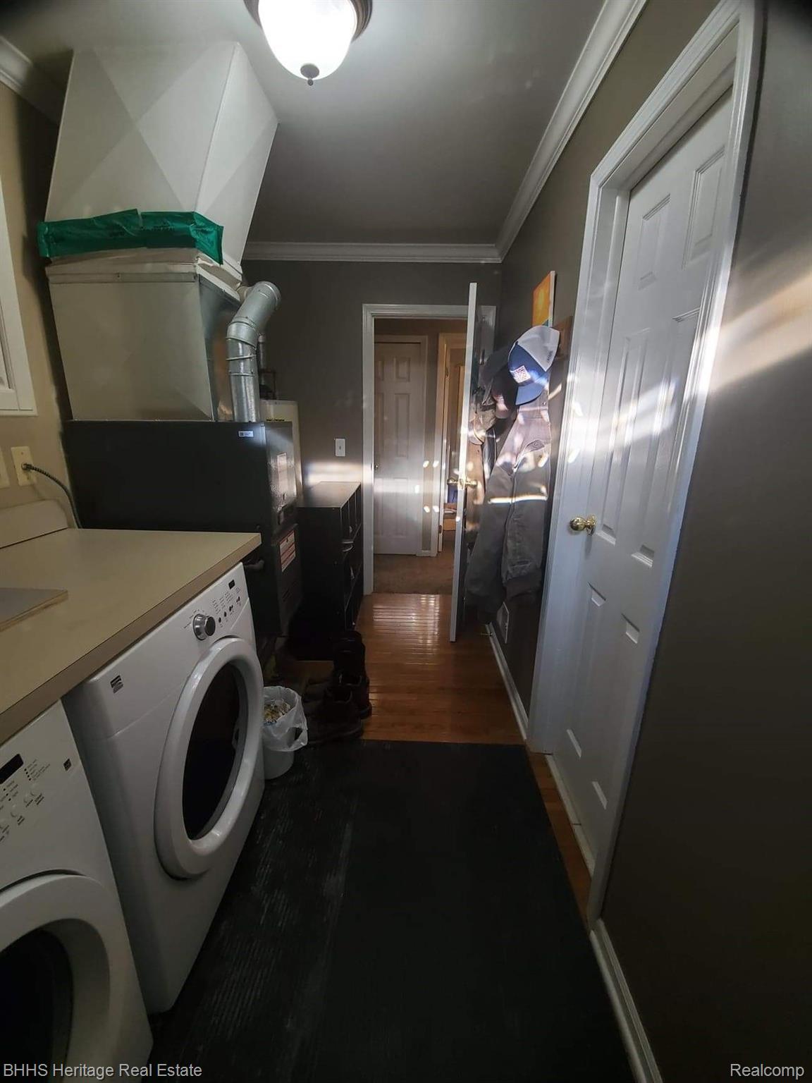 4137 West Allen Road Howell, MI 48855 - Photo 14 of 14 laundry/mudroom