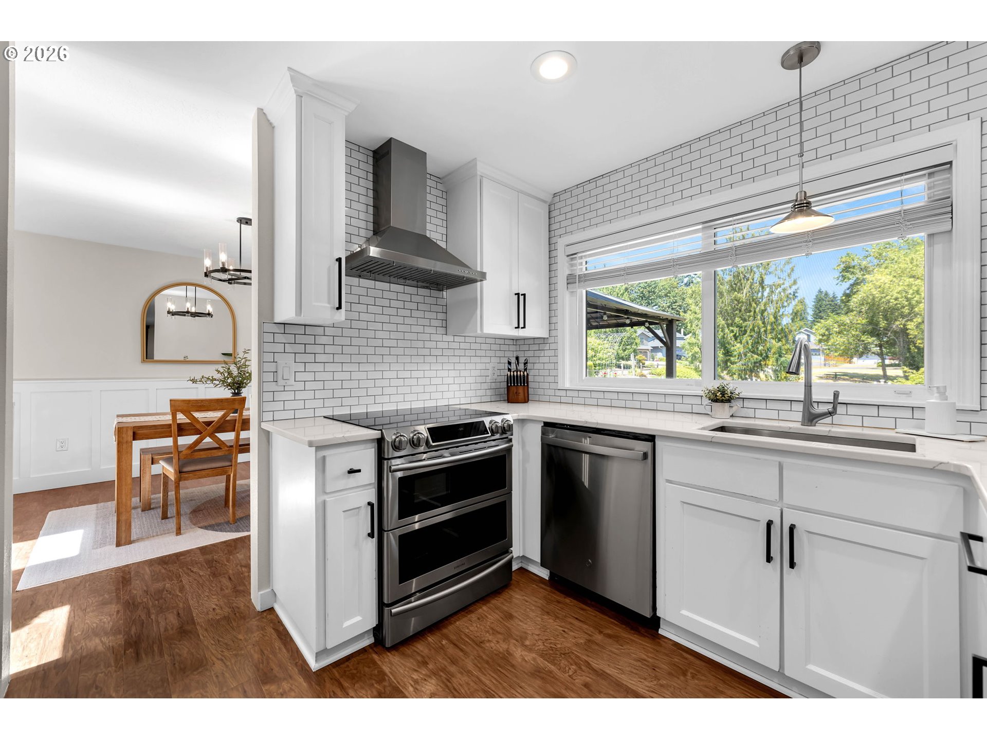 9047 Southwest Reiling Street Portland, OR 97224 - Photo 11 of 48