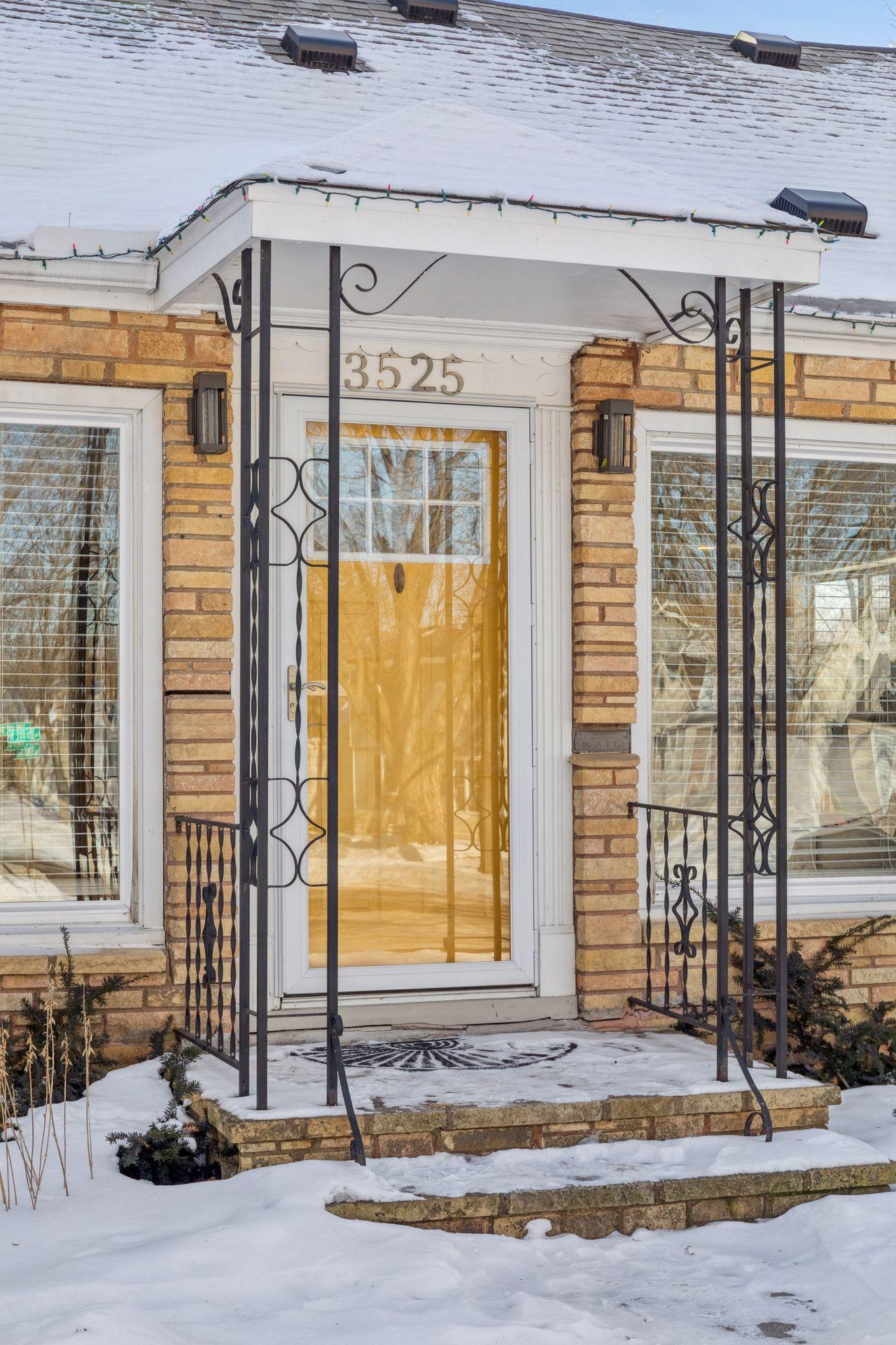 3525 30th Avenue North Robbinsdale, MN 55422 - Photo 2 of 57