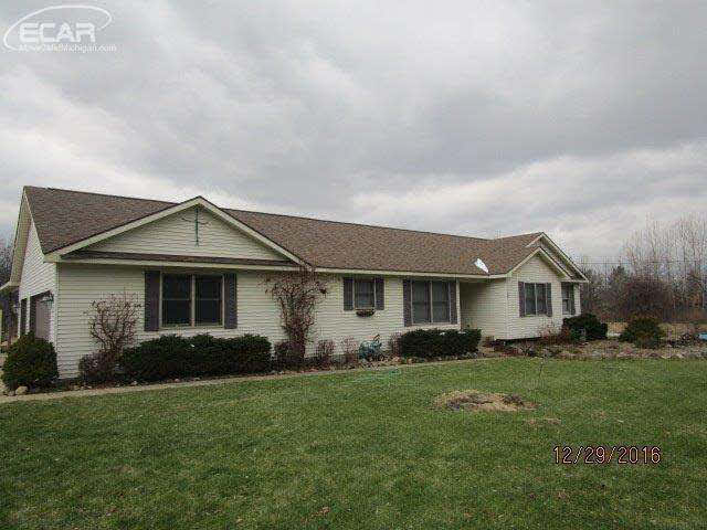 16490 Weber Road Holly, MI 48442 - Photo 1 of 19 21248291.JPG