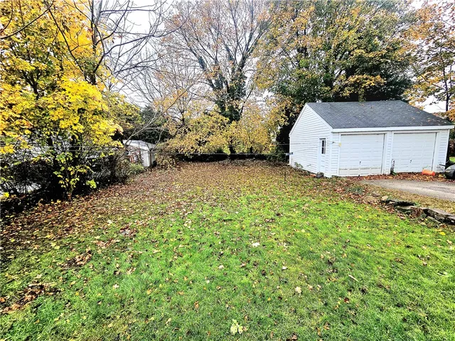 $1,300 | 13 York Avenue, Unit 3, Westerly, RI 02891