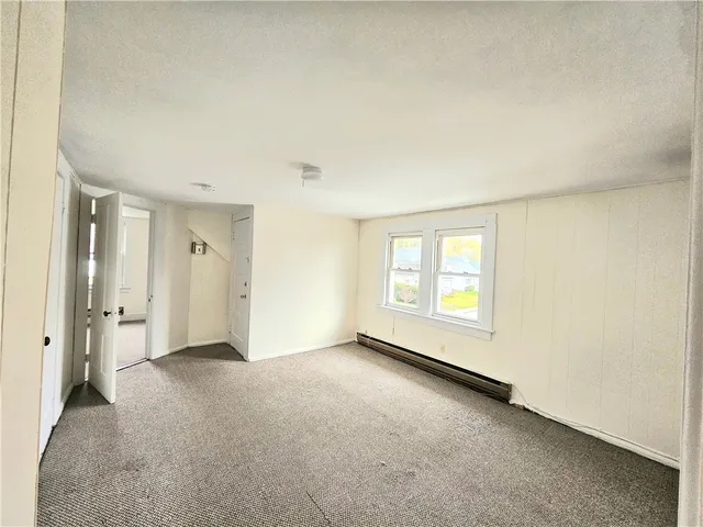 $1,300 | 13 York Avenue, Unit 3, Westerly, RI 02891