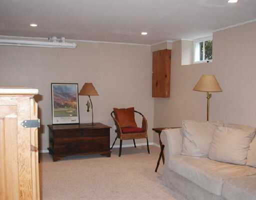 41 Lakeview Road Lincoln, RI 02865 - Photo 5 of 5 Other.