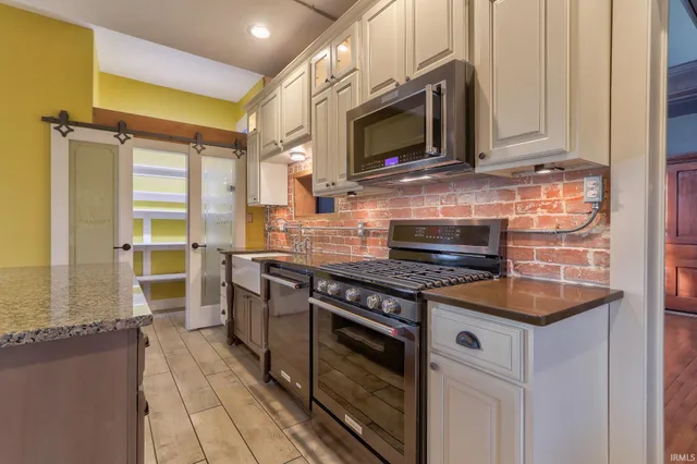 $265,500 | 529 Herndon Drive, Evansville, IN 47711