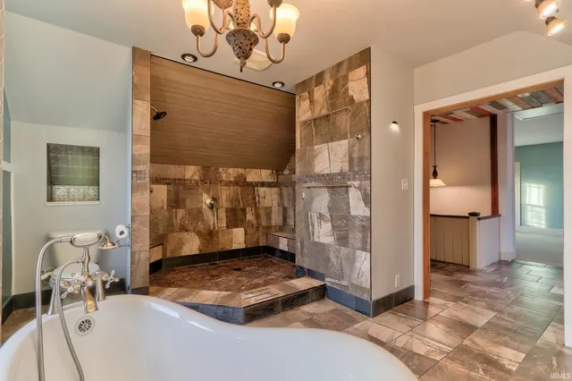 $265,500 | 529 Herndon Drive, Evansville, IN 47711