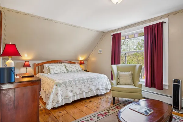 $2,995,000 | 9 Main Street, Lyme, NH 03768