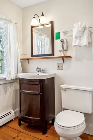 $2,995,000 | 9 Main Street, Lyme, NH 03768