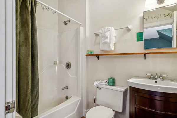 $2,995,000 | 9 Main Street, Lyme, NH 03768