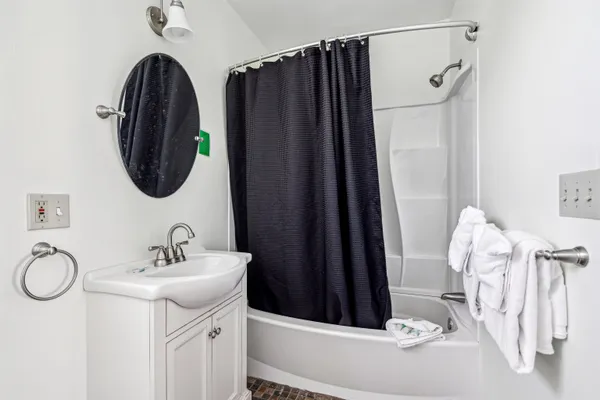 $2,995,000 | 9 Main Street, Lyme, NH 03768