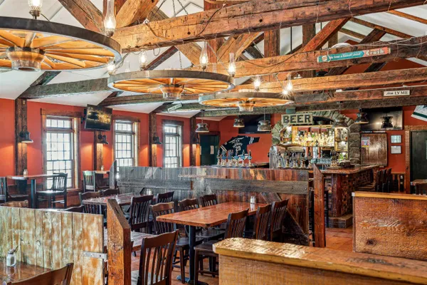 $2,995,000 | 9 Main Street, Lyme, NH 03768