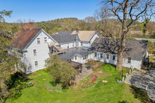 $2,995,000 | 9 Main Street, Lyme, NH 03768