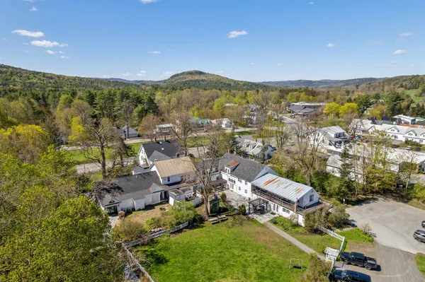 $2,995,000 | 9 Main Street, Lyme, NH 03768