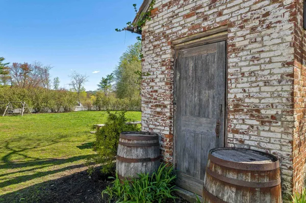 $2,995,000 | 9 Main Street, Lyme, NH 03768