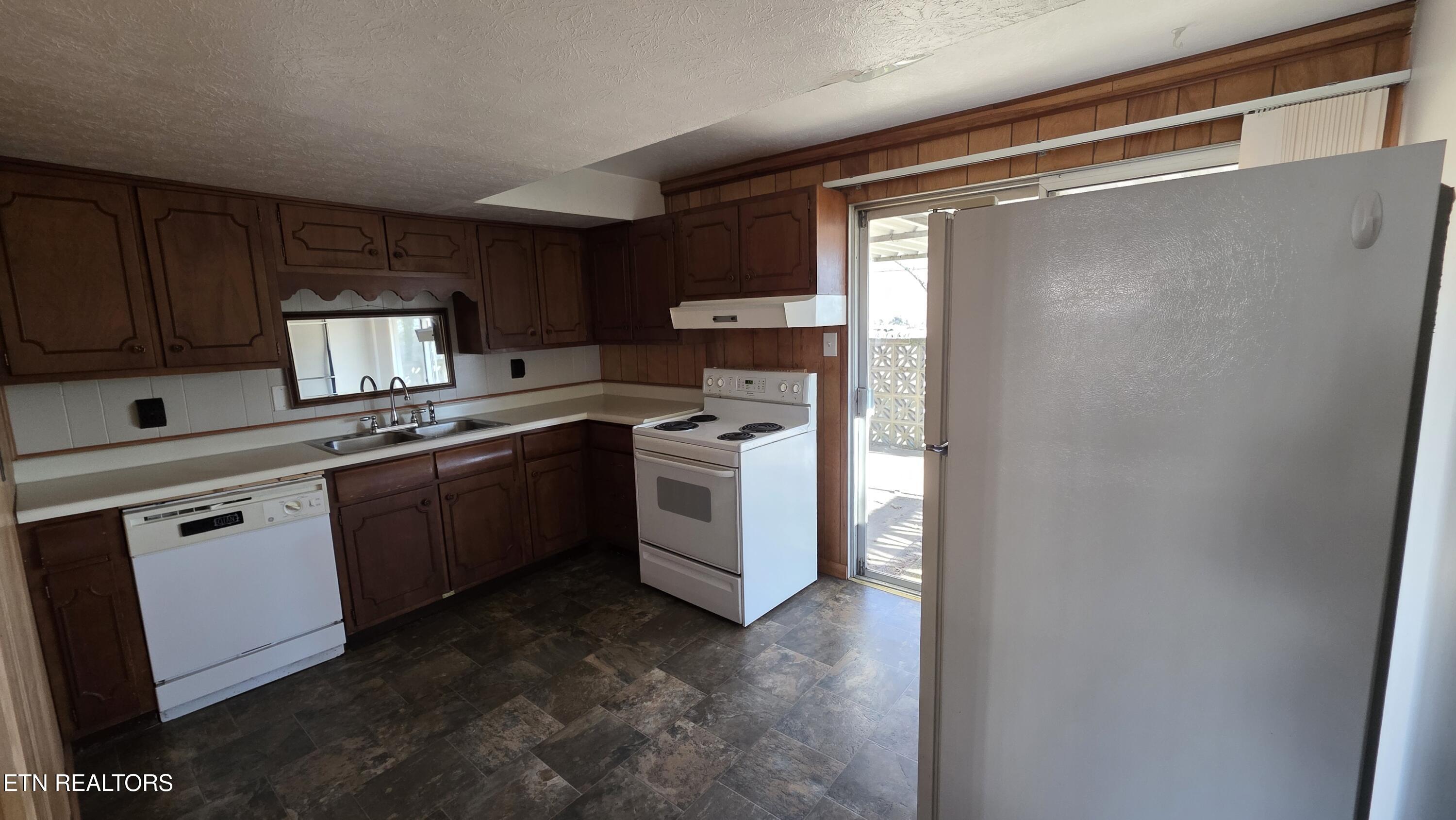 187-191 Tacoma Road Oak Ridge, TN 37830 - Photo 36 of 60 1000006193