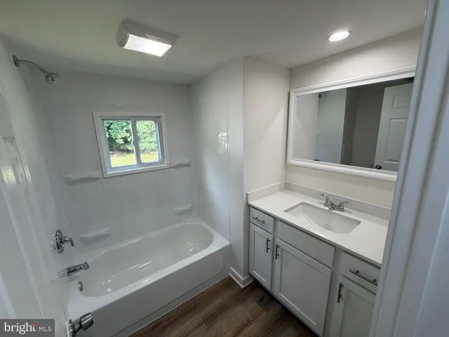 $1,800 | 14679 Coastal Highway, Milton, DE 19968