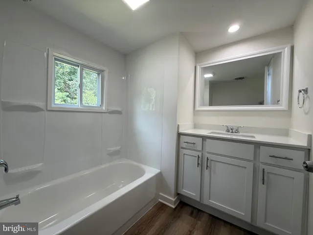 $1,800 | 14679 Coastal Highway, Milton, DE 19968