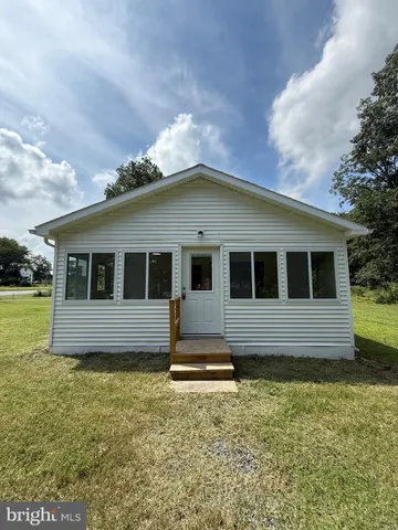 $1,800 | 14679 Coastal Highway, Milton, DE 19968