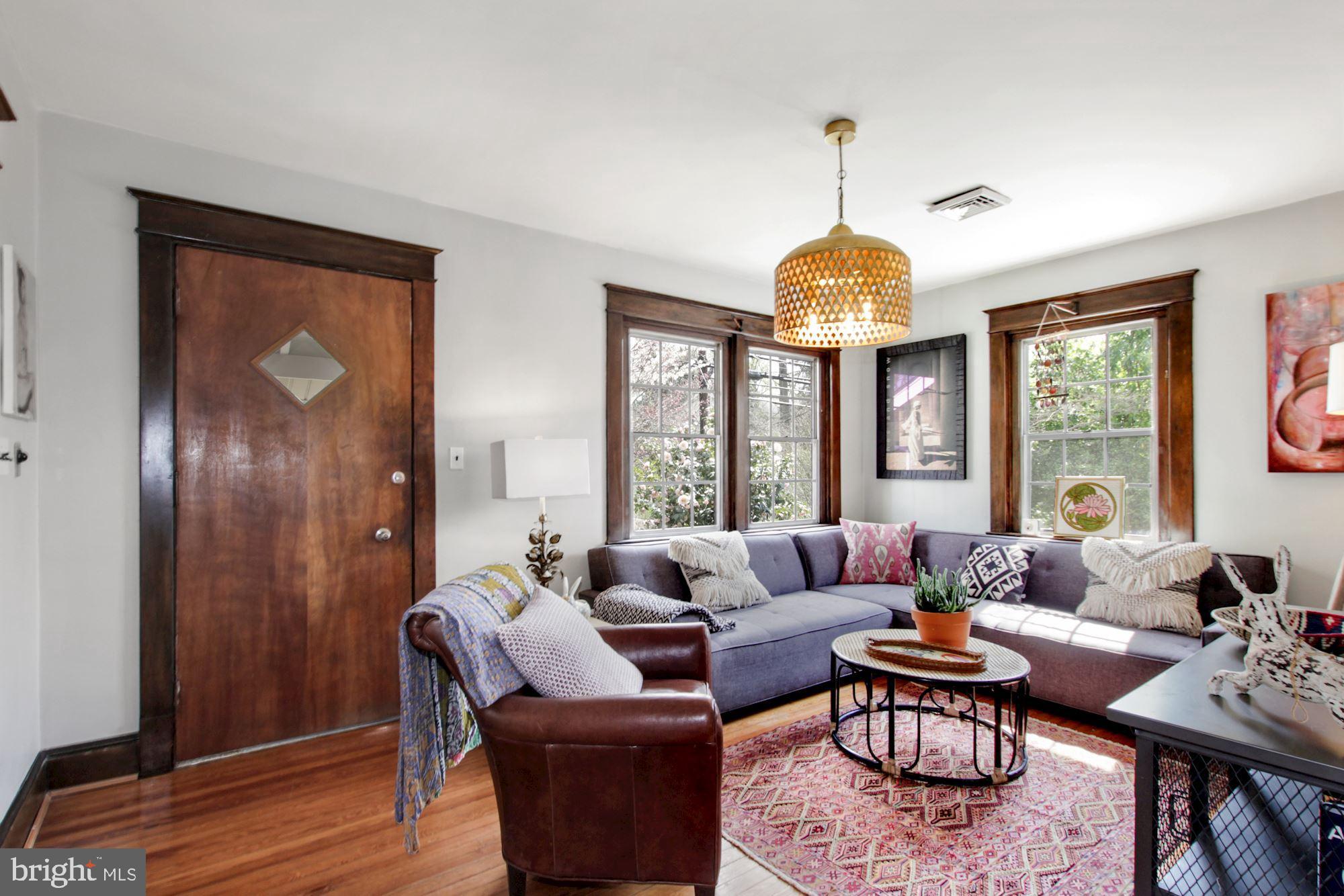 307 Franklin Avenue Silver Spring, MD 20901 - Photo 2 of 42 Gallery Image 2