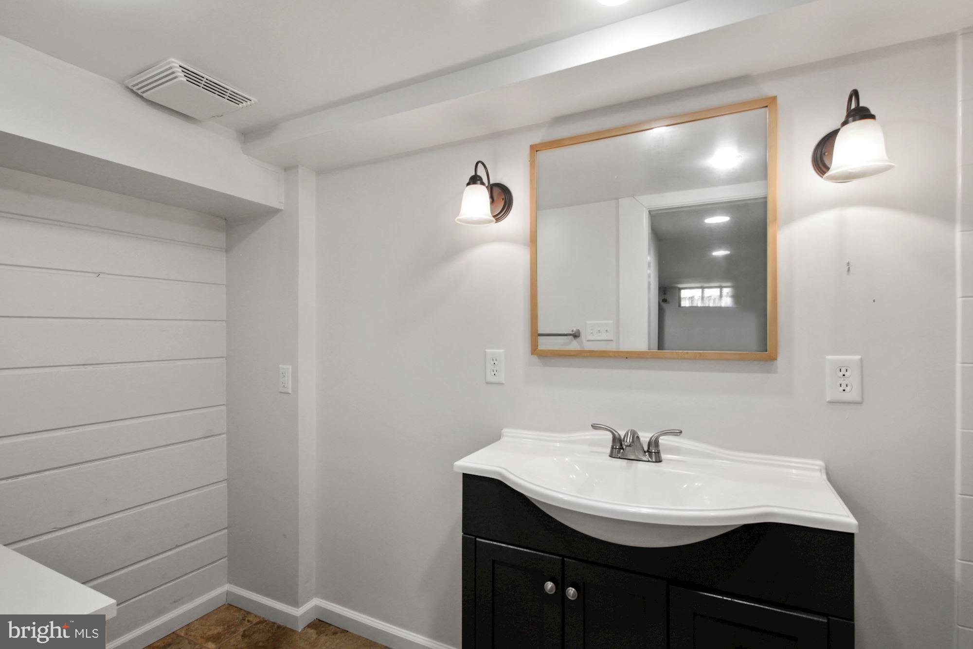 307 Franklin Avenue Silver Spring, MD 20901 - Photo 26 of 42 Gallery Image 26